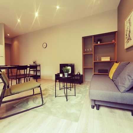 Vienne: Appartement Au Coeur Du Centre Historique เวียน ภายนอก รูปภาพ